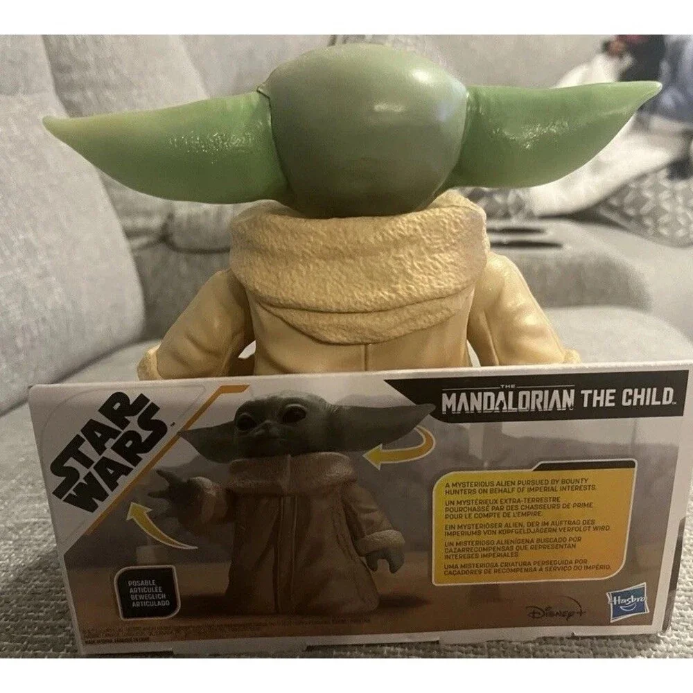 Hasbro Star Wars The Mandalorian The Child (Grogu) Baby Yoda Figure Sci-Fi 6.5”